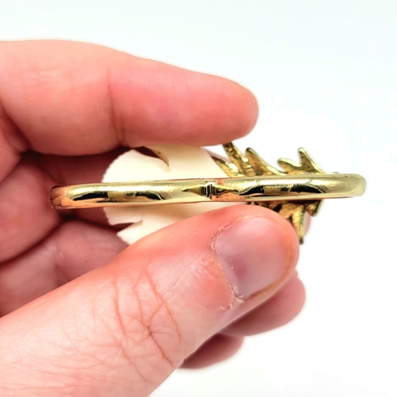 Heidi Daus Two Finger Feather Ring with Mother of Pearl and Swarovski Crystals - Picture 6 of 8